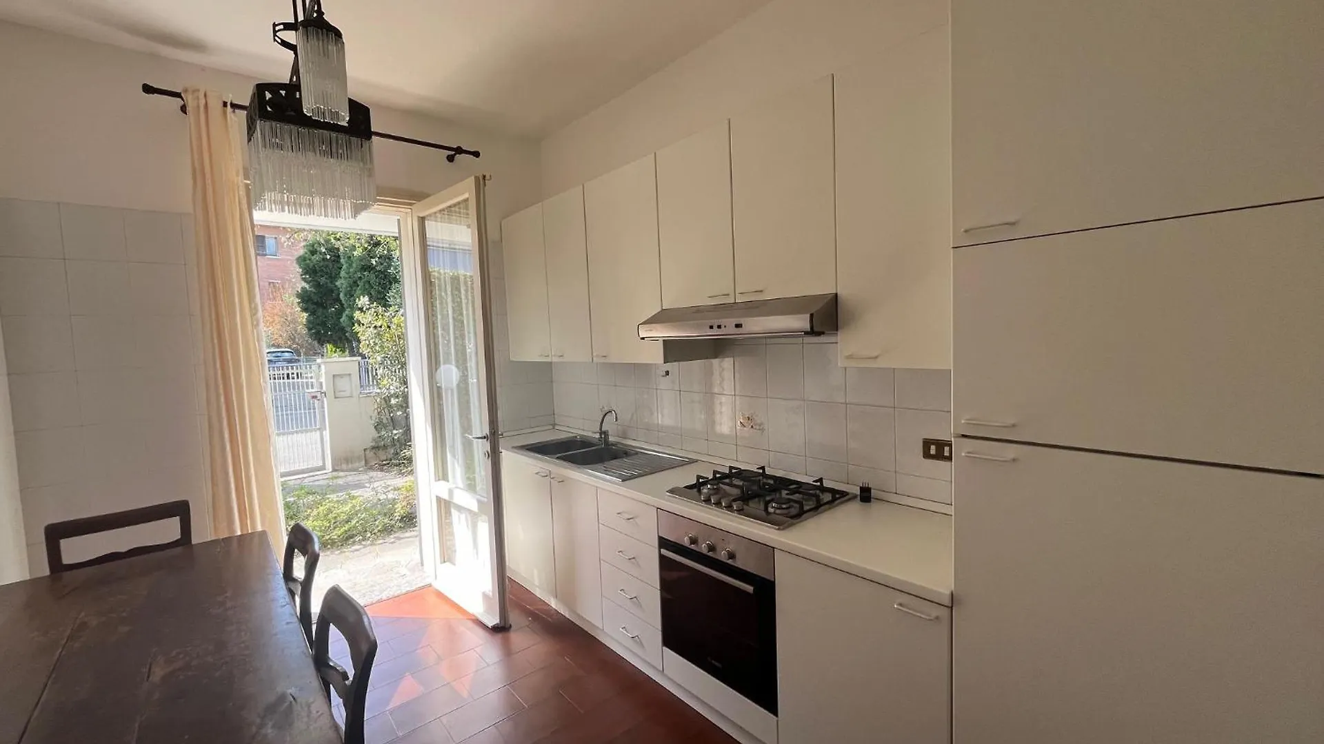 Casa Bianca Con Giardino Apartment Magreta Italy
